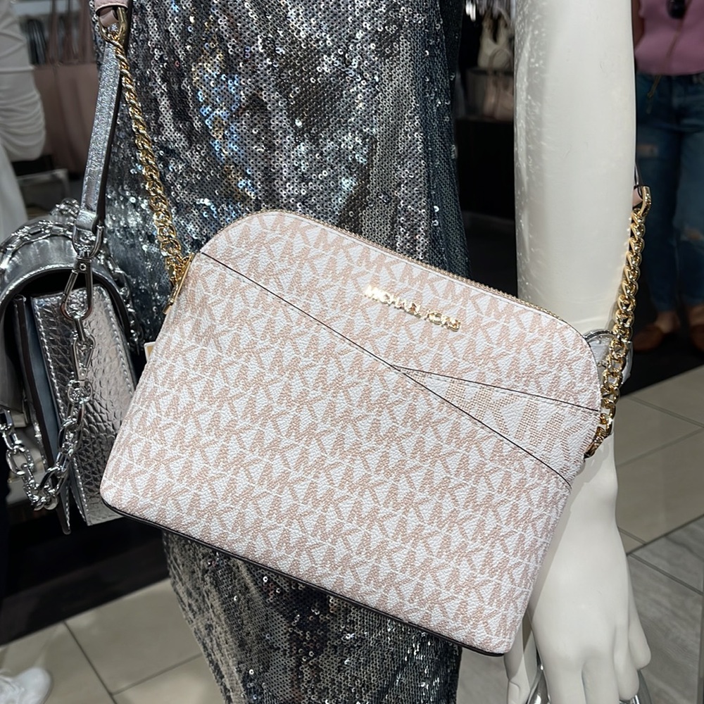 MICHAEL KORS Jet Set Medium Logo Dome Satchel Crossbody
Optic Whit/Rose Gold
NWT - Picture 16 of 16
